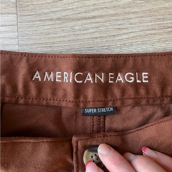 American Eagle Faux Suede Skirt Size 6 L - Picture 3 of 4
